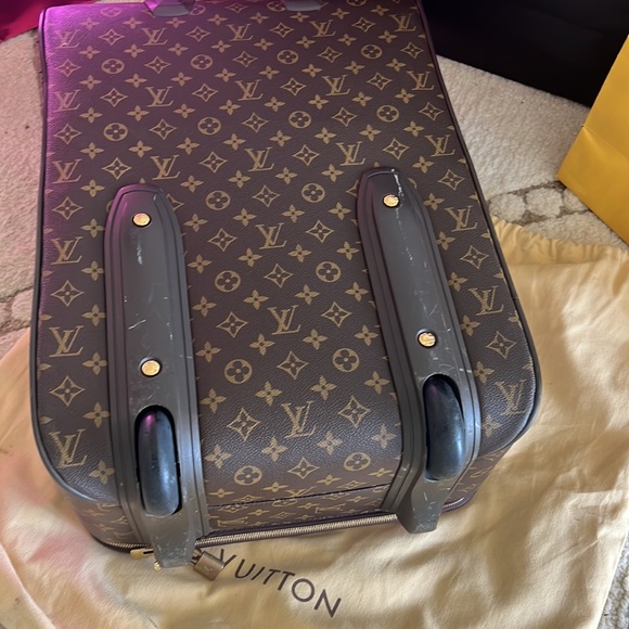 Authentic Louis Vuitton carry on monogram - Picture 7 of 16